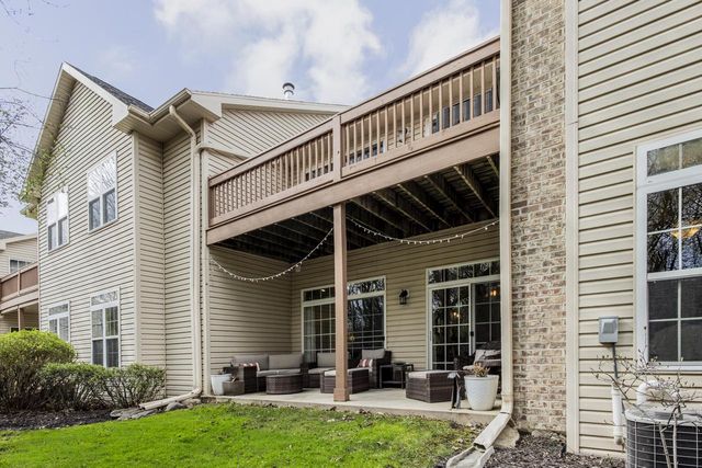 17841 Radam DRIVE, New Berlin, WI 53146