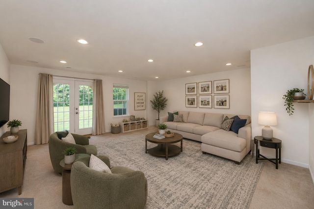 144 VILLAGE GREEN LN, Sicklerville, NJ 08081