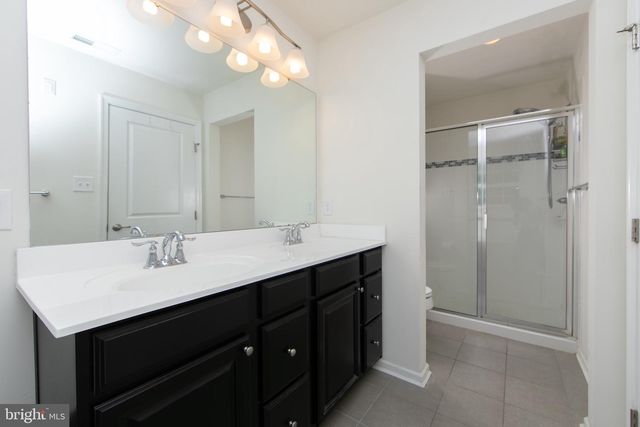 144 VILLAGE GREEN LN, Sicklerville, NJ 08081