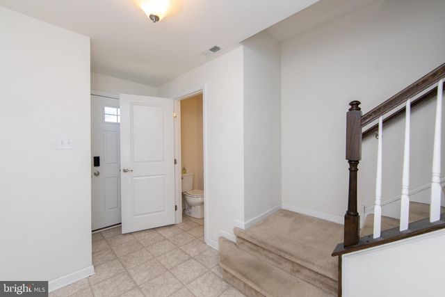 144 VILLAGE GREEN LN, Sicklerville, NJ 08081
