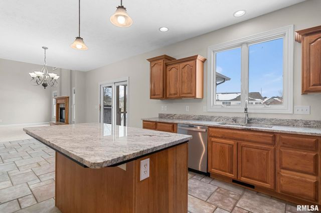 6501 WINTERBERRY Lane, Springfield, IL 62712