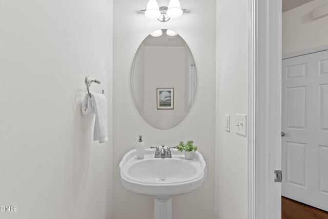 611 October Glory Lane, Apex, NC 27539