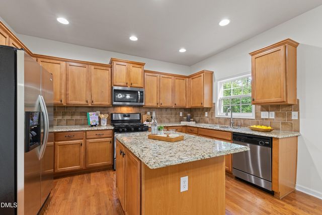 611 October Glory Lane, Apex, NC 27539