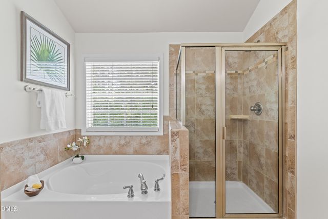 611 October Glory Lane, Apex, NC 27539