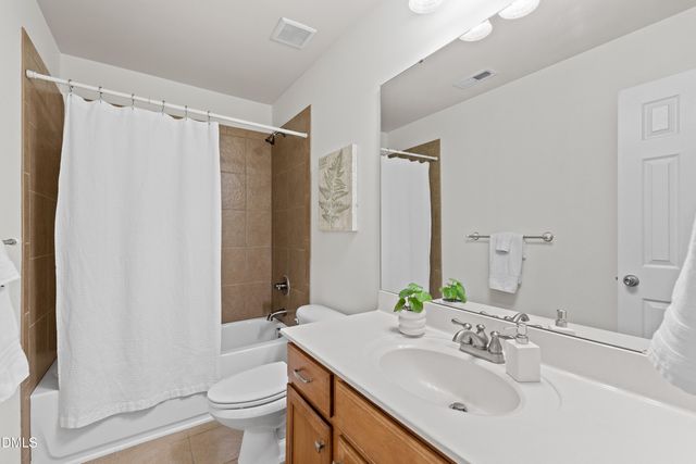 611 October Glory Lane, Apex, NC 27539