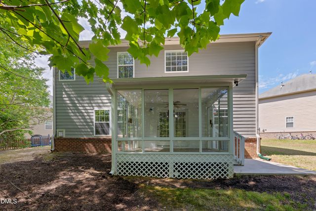 611 October Glory Lane, Apex, NC 27539