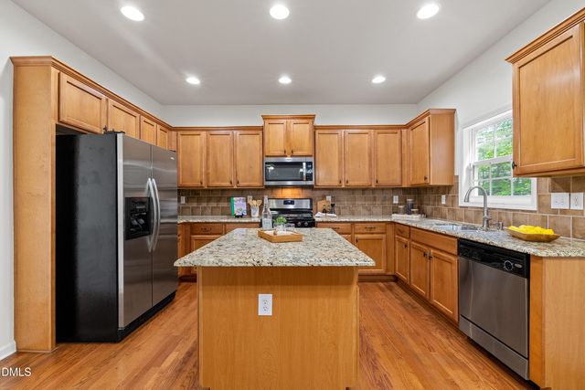 611 October Glory Lane, Apex, NC 27539