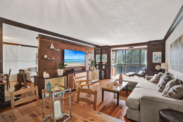 1000 NE 12th Ave 505, Hallandale Beach, FL 33009