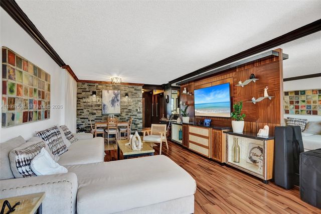 1000 NE 12th Ave 505, Hallandale Beach, FL 33009