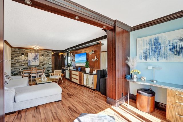 1000 NE 12th Ave 505, Hallandale Beach, FL 33009