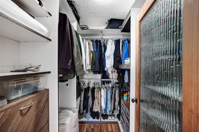 1000 NE 12th Ave 505, Hallandale Beach, FL 33009