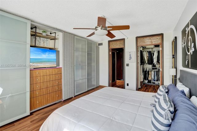 1000 NE 12th Ave 505, Hallandale Beach, FL 33009