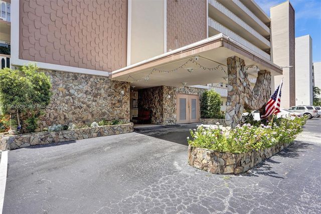 1000 NE 12th Ave 505, Hallandale Beach, FL 33009