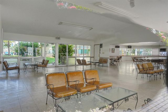 1000 NE 12th Ave 505, Hallandale Beach, FL 33009