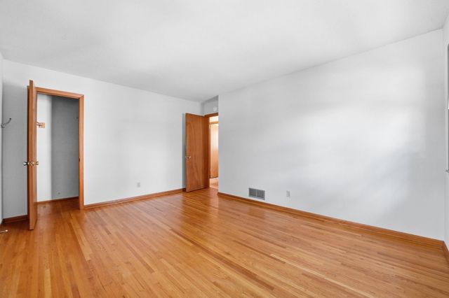 2213 Dellridge Avenue, Saint Paul, MN 55119