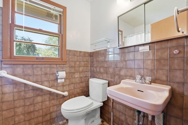 2213 Dellridge Avenue, Saint Paul, MN 55119