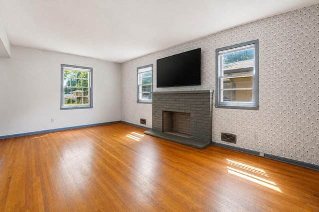 2213 Dellridge Avenue, Saint Paul, MN 55119