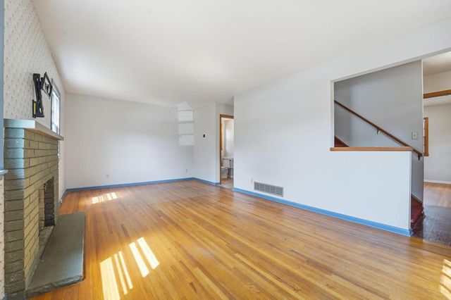 2213 Dellridge Avenue, Saint Paul, MN 55119