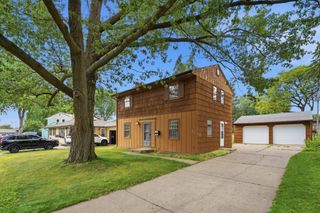 2213 Dellridge Avenue, Saint Paul, MN 55119