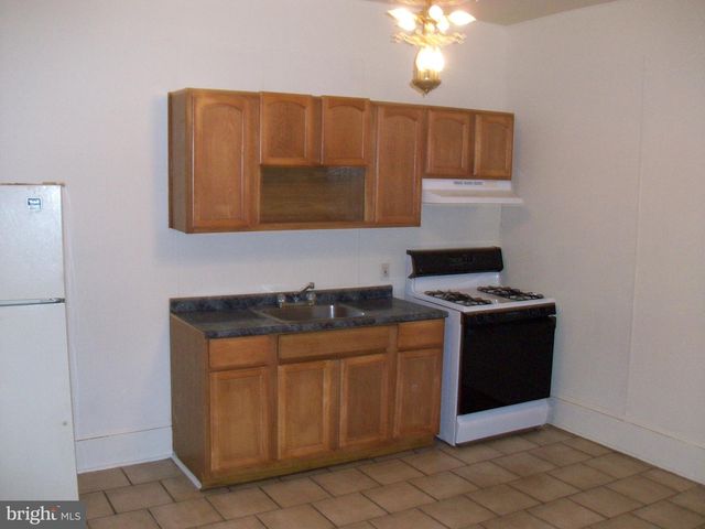 2947 N 9TH ST, Philadelphia, PA 19133