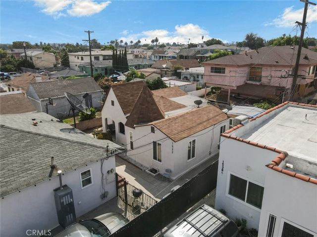 1530 W 81st Street, Los Angeles, CA 90047