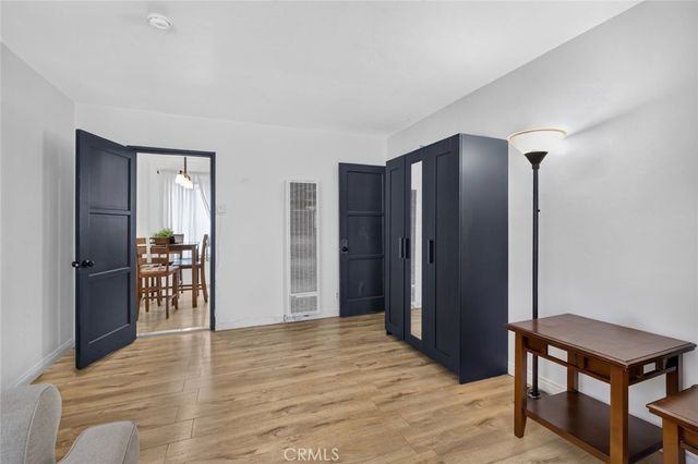 1530 W 81st Street, Los Angeles, CA 90047