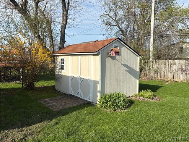125 Hartford Avenue, Tonawanda, NY 14223