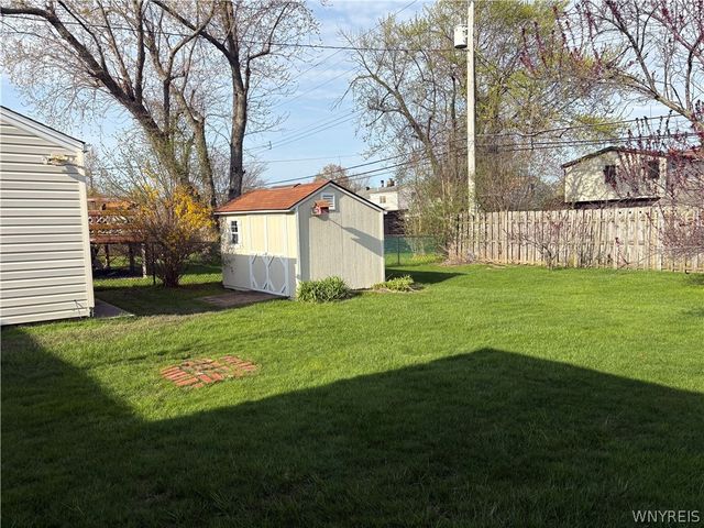 125 Hartford Avenue, Tonawanda, NY 14223