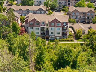 615 Nw LOST SPRINGS Ter 102, Portland, OR 97229