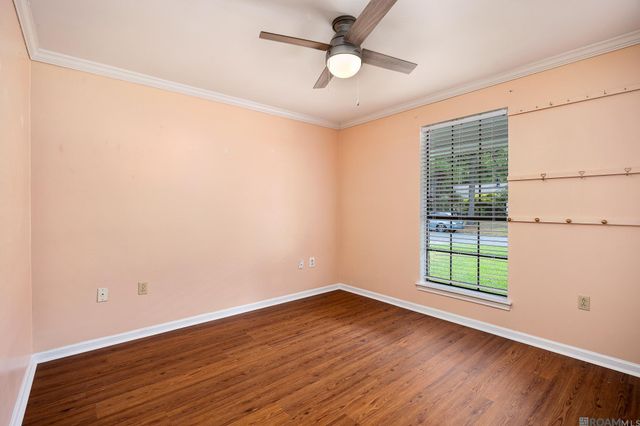 921 Briarrose Dr, Baton Rouge, LA 70810