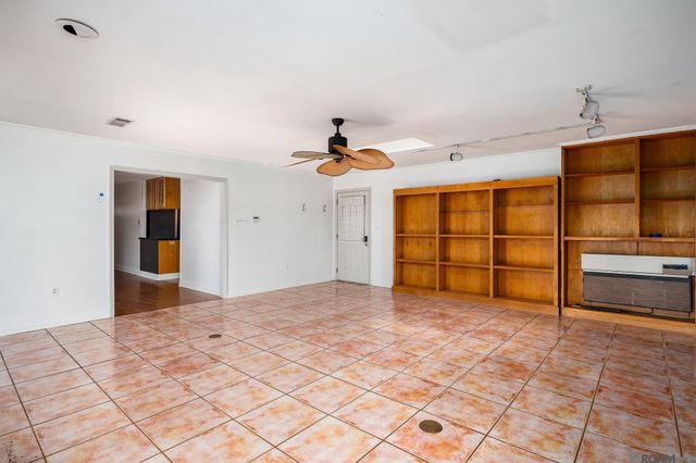 921 Briarrose Dr, Baton Rouge, LA 70810