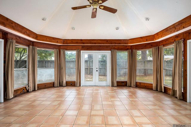 921 Briarrose Dr, Baton Rouge, LA 70810