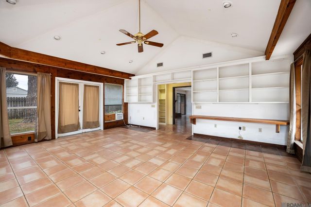 921 Briarrose Dr, Baton Rouge, LA 70810