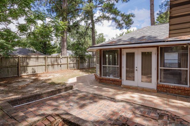 921 Briarrose Dr, Baton Rouge, LA 70810
