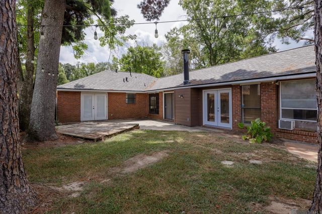 921 Briarrose Dr, Baton Rouge, LA 70810