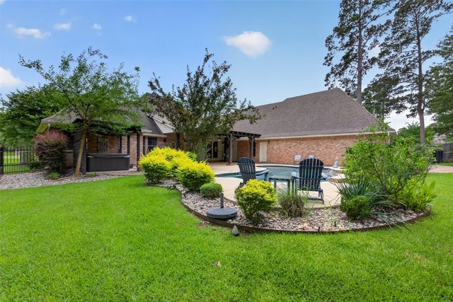 2910 Long Lake Drive, Shreveport, LA 71106