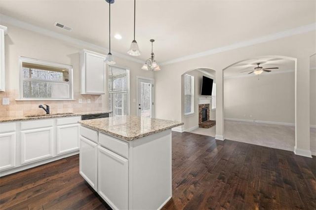 3257 Alhambra Circle, Hampton, GA 30228