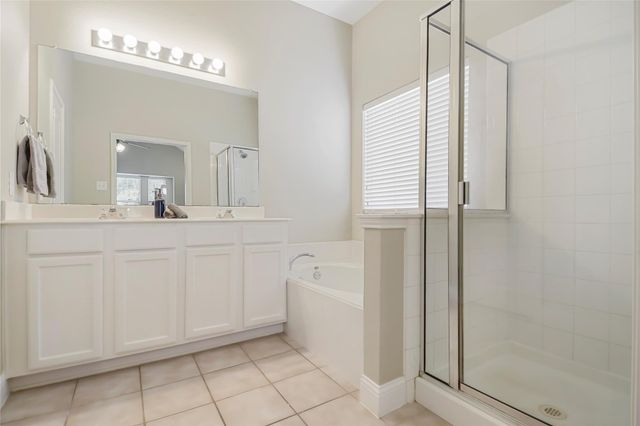 1808 Forsythe Drive, Savannah, TX 76227