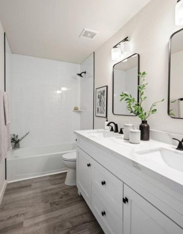 3114 N 68th Street 4, Scottsdale, AZ 85251