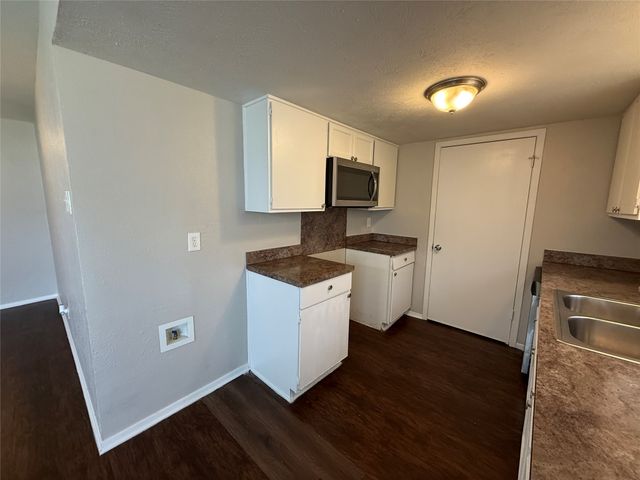 6335 Bellbrook Drive, Dallas, TX 75217