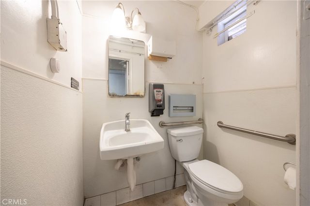 2428 W Valley Boulevard, Alhambra, CA 91803