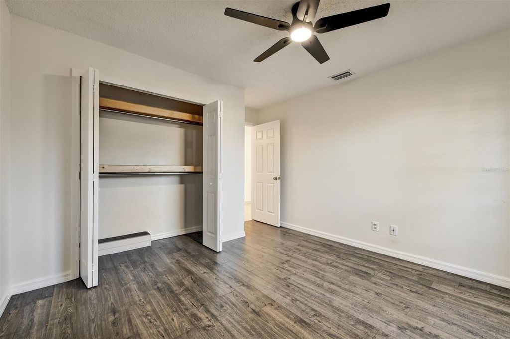 Image 32 of property listing at 6539 SEAFAIRER DRIVE, Tampa, FL 33615