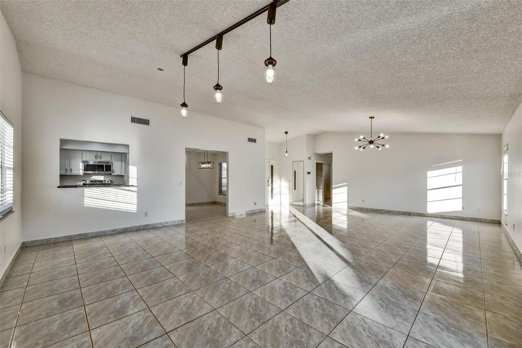 Image 10 of property listing at 6539 SEAFAIRER DRIVE, Tampa, FL 33615