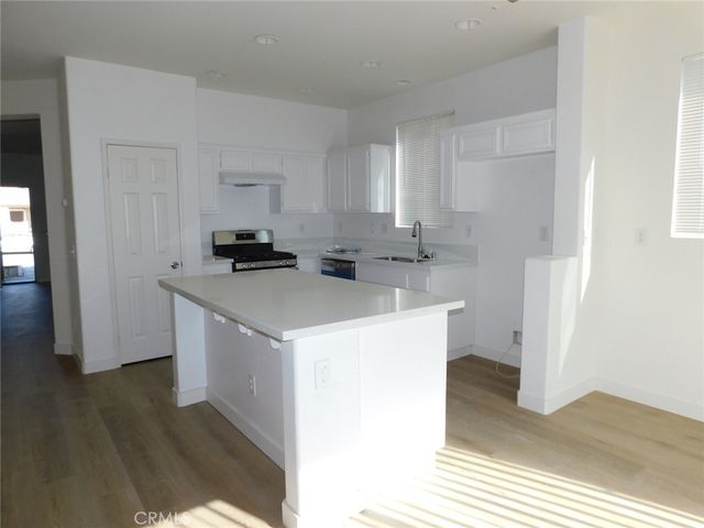 11765 Winewood, Victorville, CA 92392