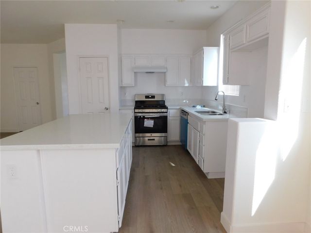 11765 Winewood, Victorville, CA 92392