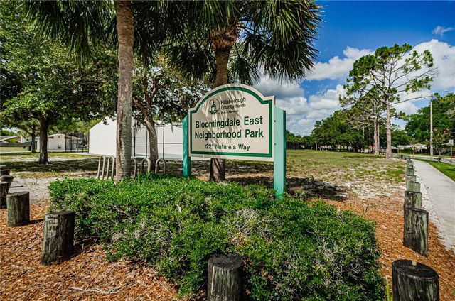 2225 LONGMORE CIRCLE, Valrico, FL 33596