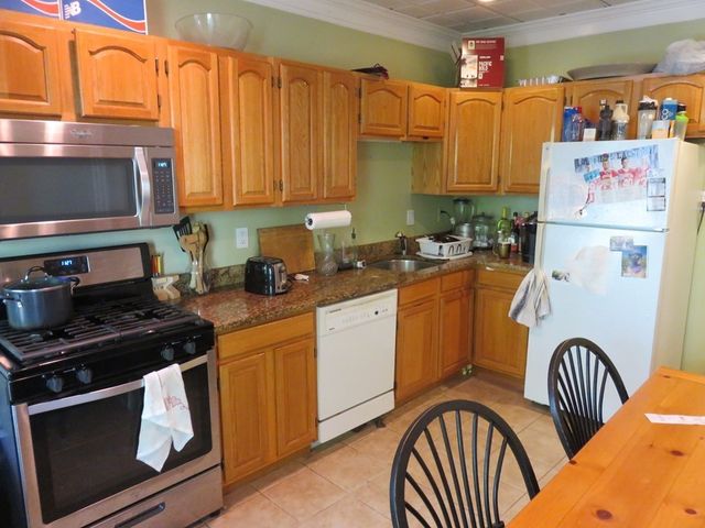 157 N St 2, Boston, MA 02127