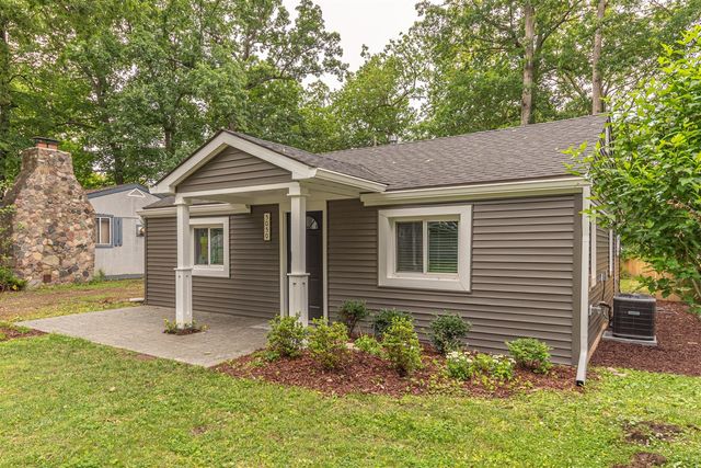 5050 Grover Drive, Brighton, MI 48116