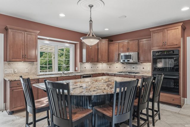 7625 Covington Hollow Pass, Fort Wayne, IN 46804