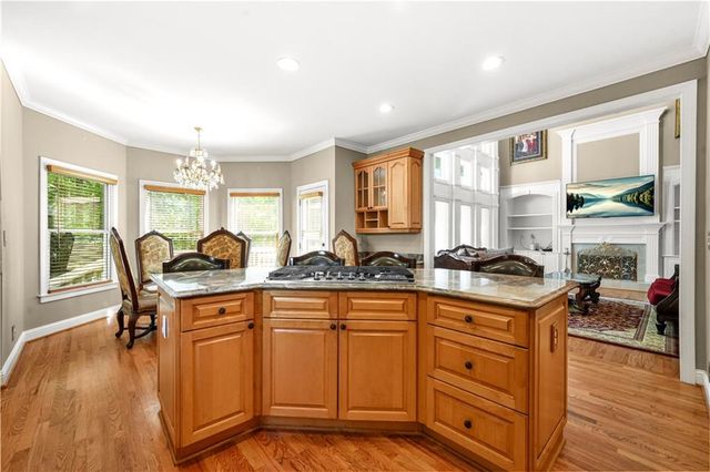 990 Autumn Close, Alpharetta, GA 30004